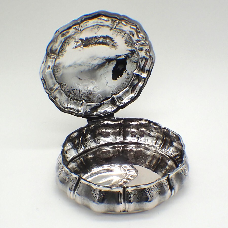 Ornate Oval Box 800 Silver Italy