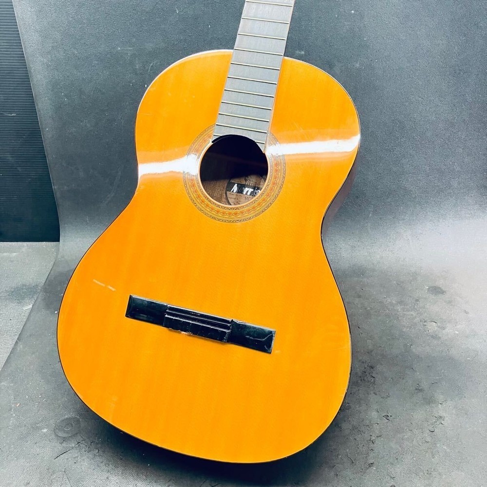 Morris Classical Guitar MC- No Strings With Soft Case, Used, Japan