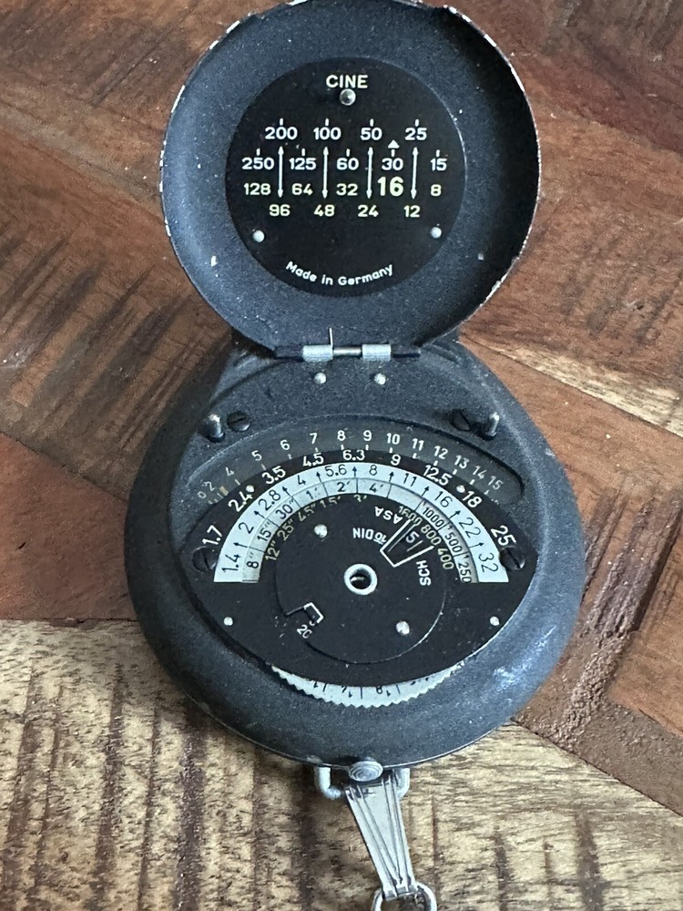 Vintage Bertram Chronos Germany Exposure Meter