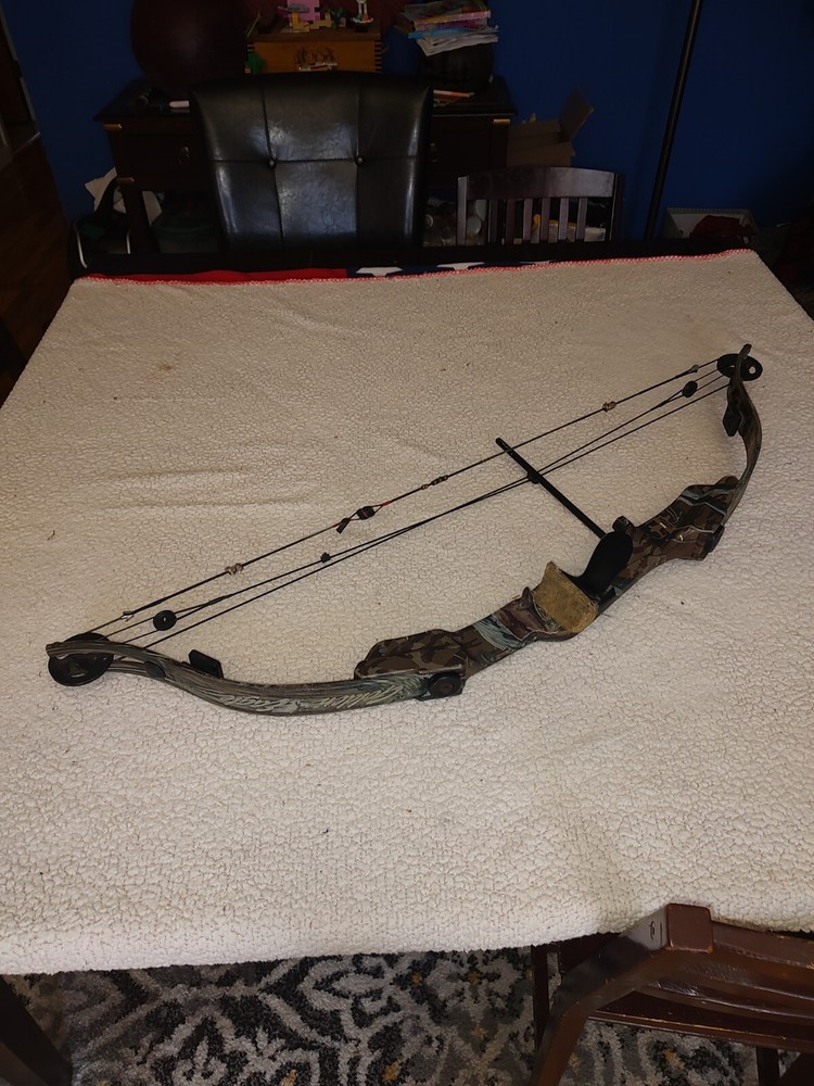 Golden Eagle Predator System Compound Bow