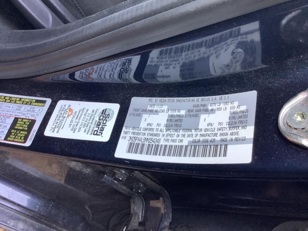3 2021 Glove Box 4730795