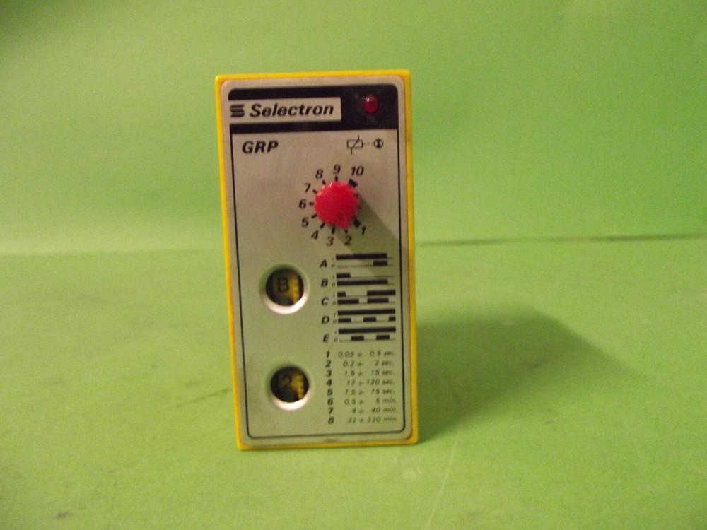 SELECTRON LYSS AG GRP 31/32 Multi Function 220V GRP Timing Relay Timer