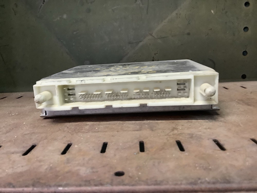 Volvo P09472349 Transmission Control Module (4757)
