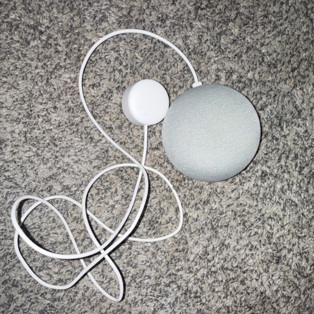 Google Home Mini Smart Speaker Gray, Type A Plug, Google Assistant