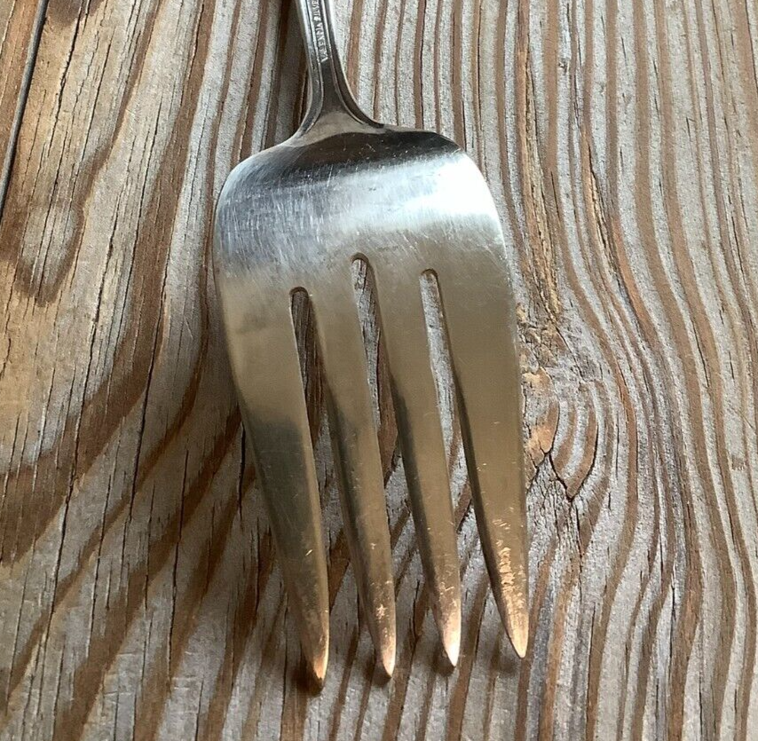VALENCIA SILVER PLATE - (mid-cent) VALENCIA - COLD MEAT SERVING FORK - 8 5/8"