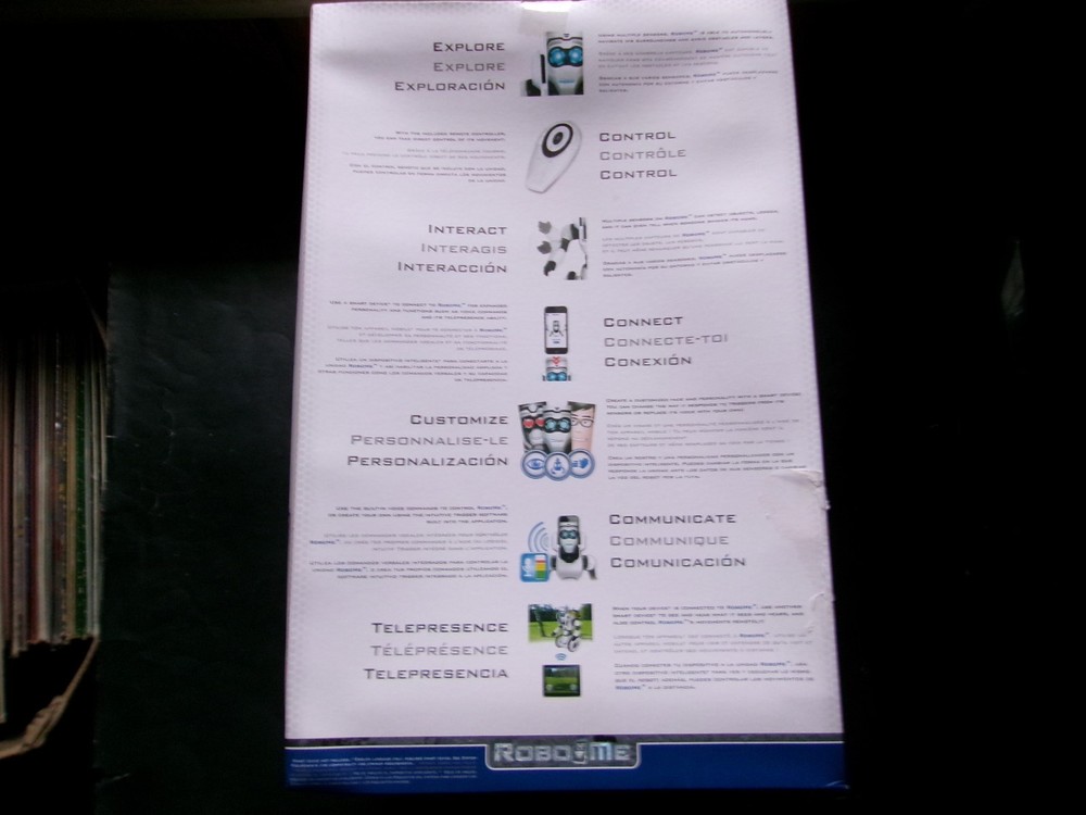 WowWee Robo-Me Customizable Robot Buddy Robome Programmable Robotics ( NIB )