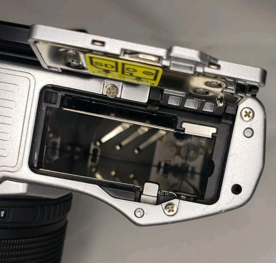 Olympus OM-D E-M10 Digital Camera For Parts