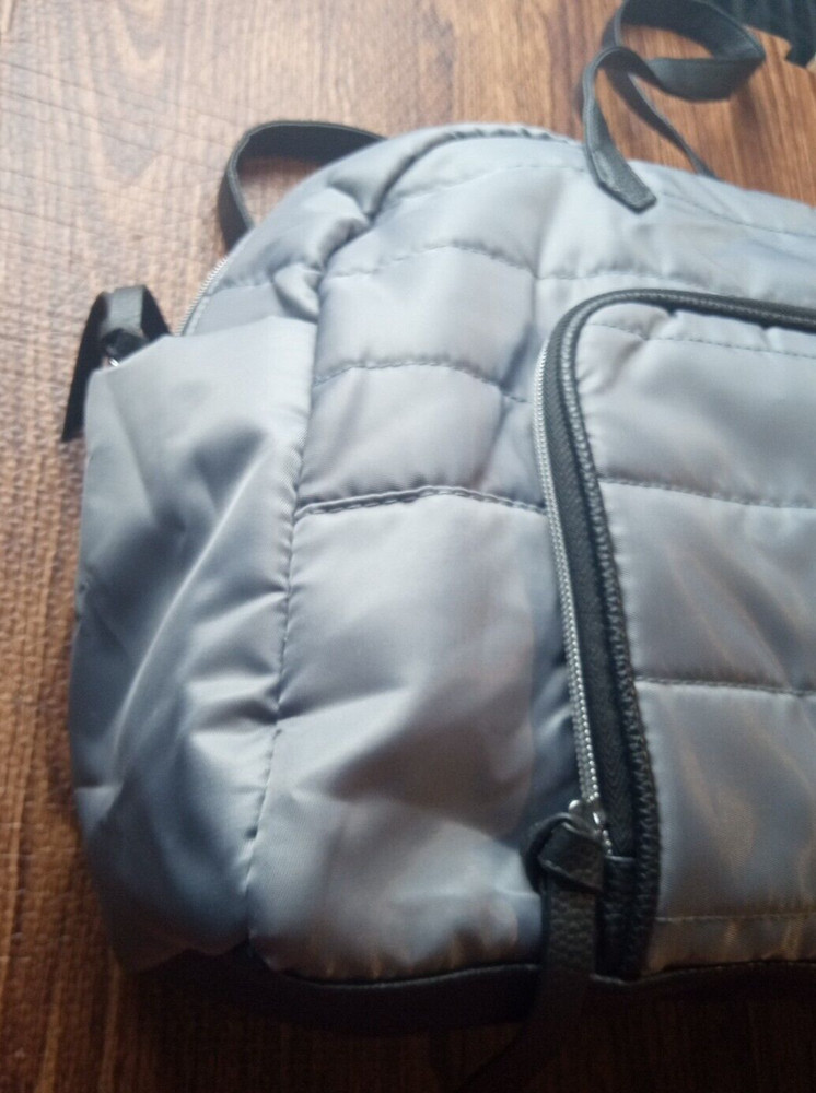 DSW SILVER GYM DUFFLE BAG