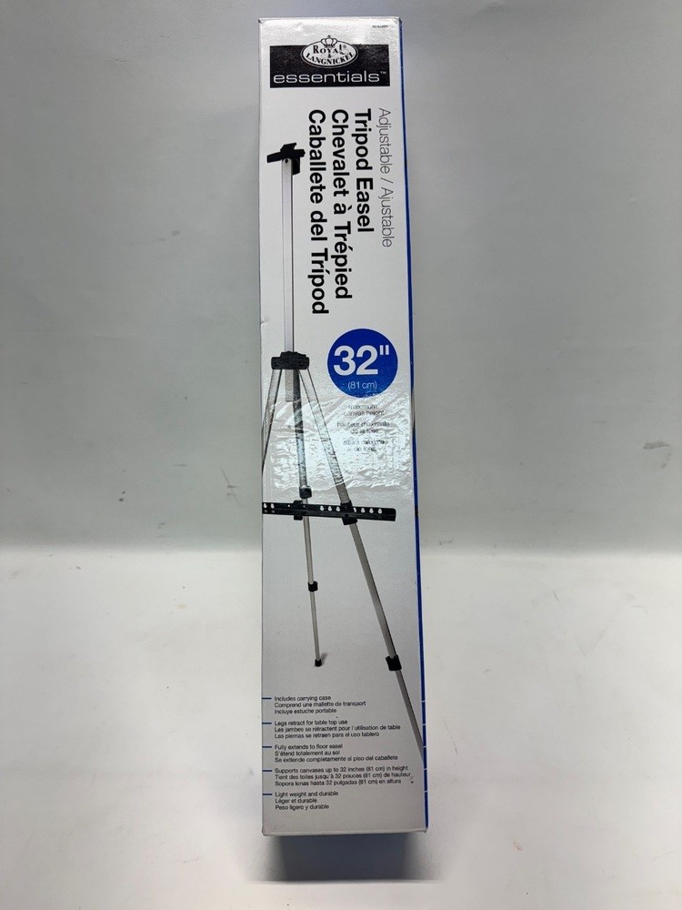 ESSENTIALS TRIPOD EASEL