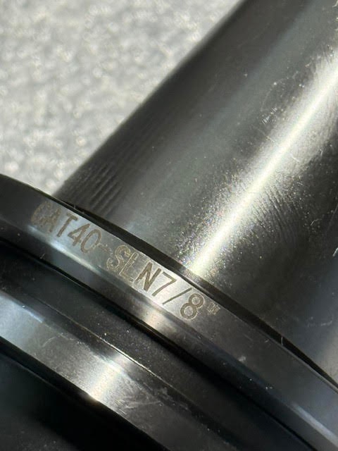 CAT40-SLN 7/8" End Mill Tool Holder w/thru coolant pull stud - New