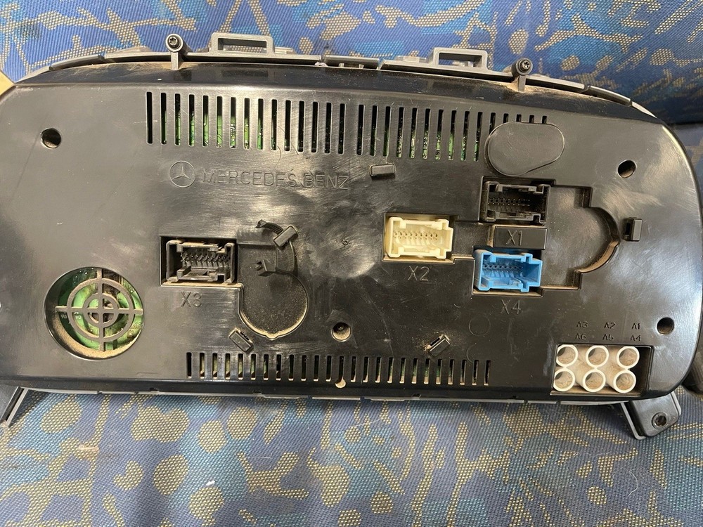 Mercedes atego 815 Dash Board Clock Panel A001 446 99 21