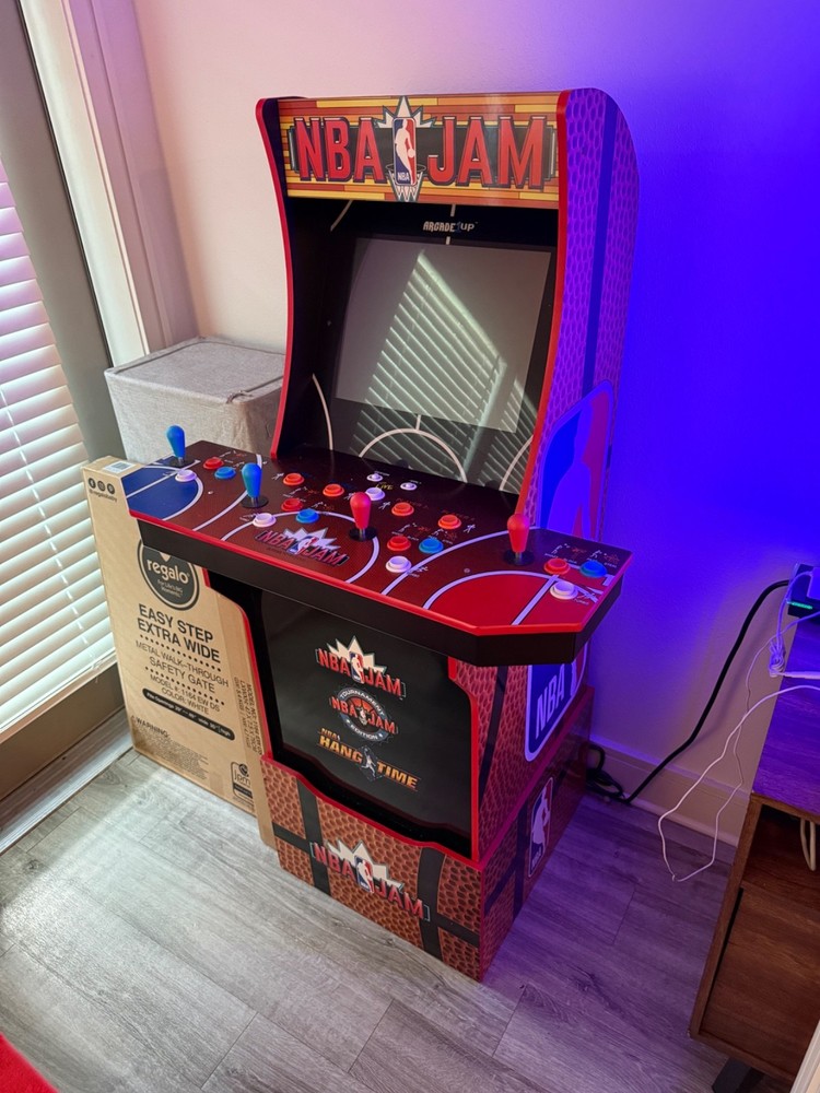 Arcade 1up - NBA Jam 4 Player Arcade Game - W riser - Fully assembled