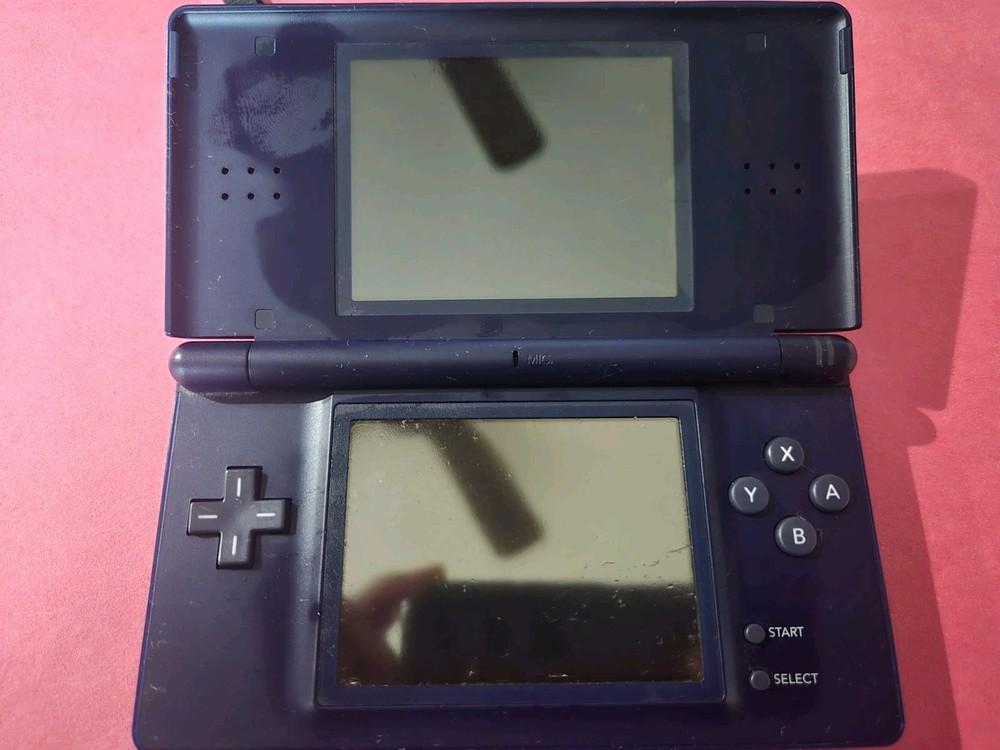 Nintendo DSi Launch Edition Metallic Blue Handheld System