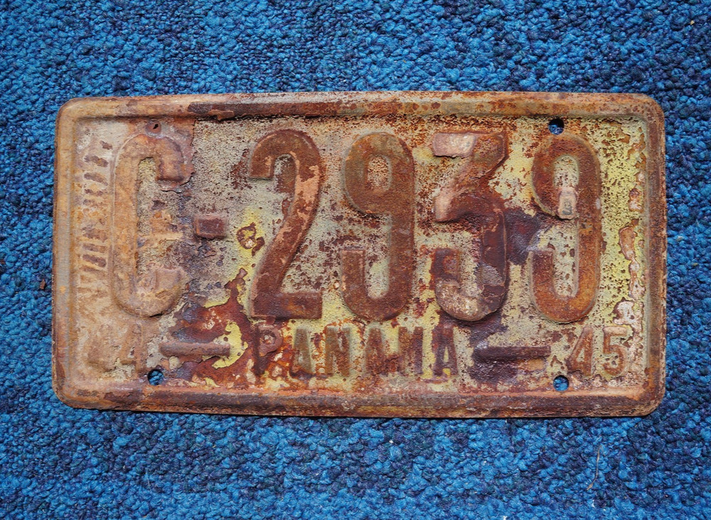1944 1945 PANAMA License Plate