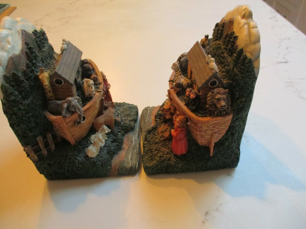Vintage Ceramic Noah's Ark 3 Dimensional Book Ends, heavy, EUC