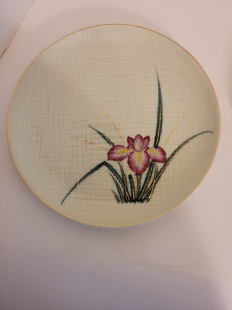 Gem China 2 Dinner Plates Iris Japan
