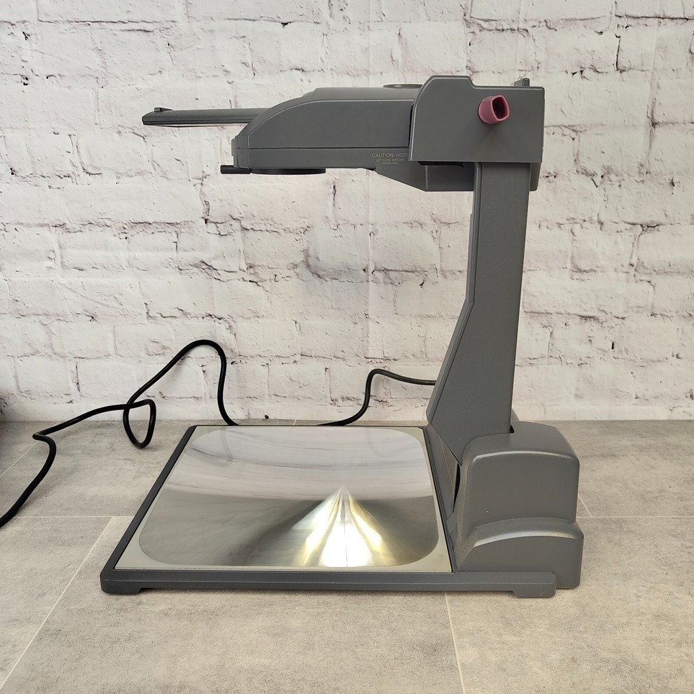 3M Quantum Portable Overhead Projector 2770 Grey Hard Shell High Resolution