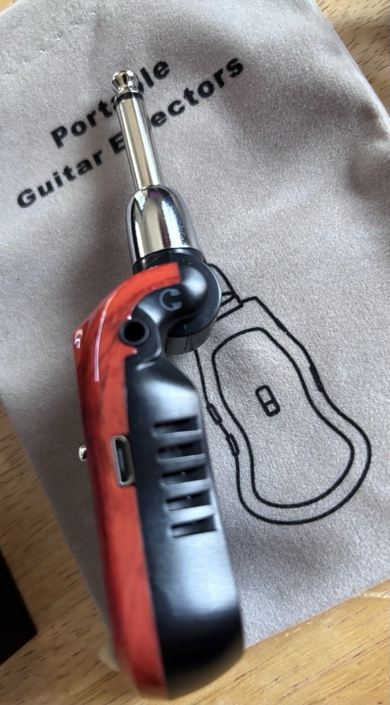 Portable Synthesizer Guitar Effector B6: 5 Effectors Red (Open Box)