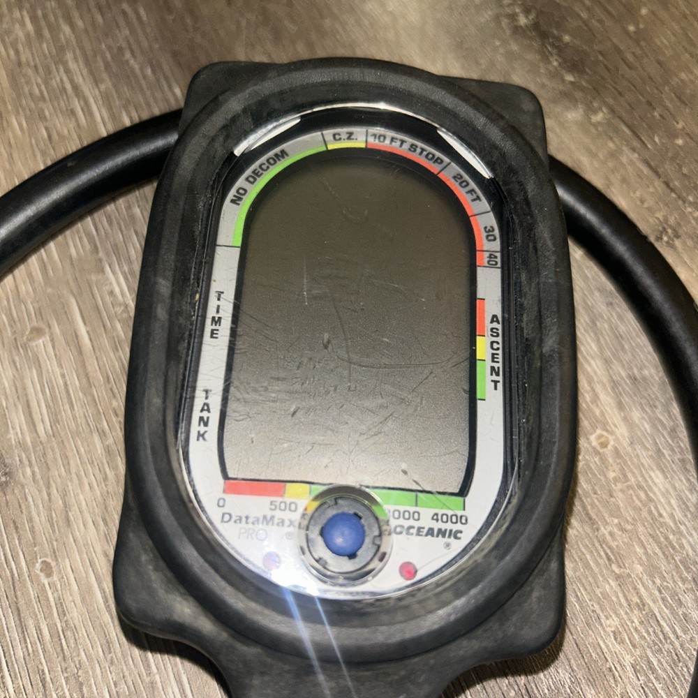 OCEANIC DATA MAX PRO DIVE COMPUTER And Hose Untested As Is