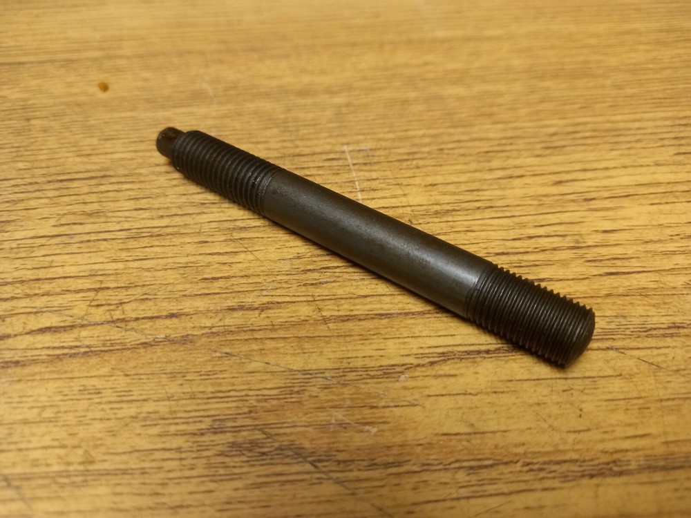 BSA A65 CYLINDER HEAD STUD (SHORT TYPE) -71-1468