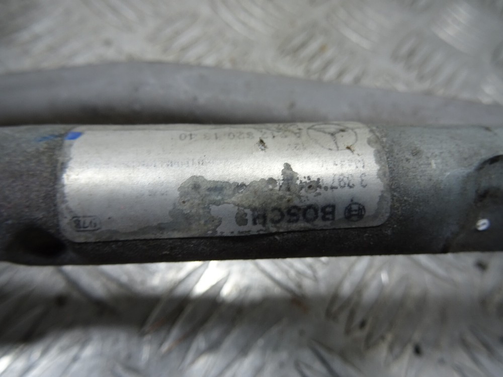 72015 MERCEDES E-CLASS E220 W212 FRONT WINDSCREEN WIPER MOTOR LINKAGE *4557