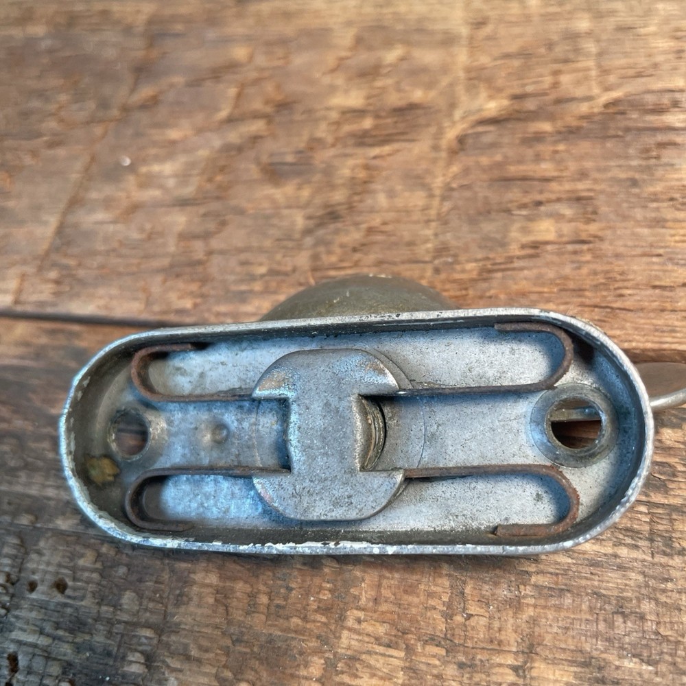 Window Sash Lock Latch Vintage Craftsman Solid Smooth Plate (Replacement)