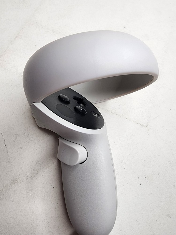Oculus Quest 2 Controller RIGHT Hand Only *Parts/Repair*
