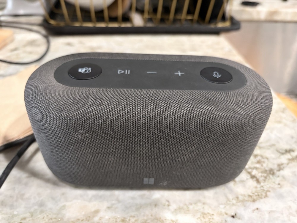 Microsoft Audio Speaker Phone & Pass-Through Charging Dock USB-C HDMI