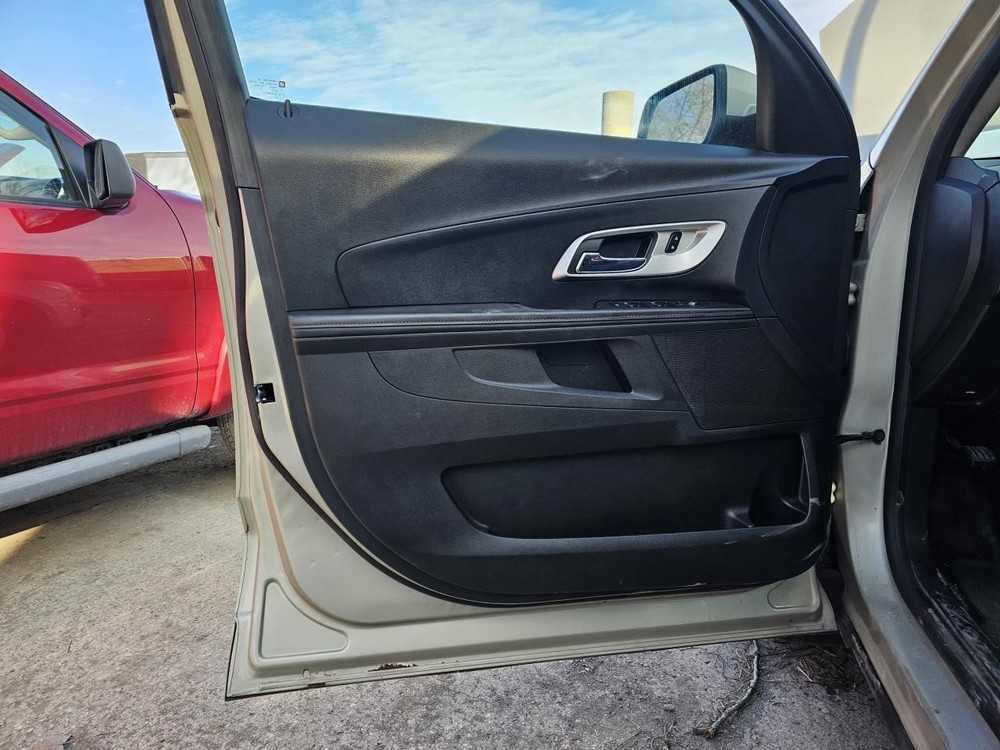 EQUINOX 2015 Headrest 2430246
