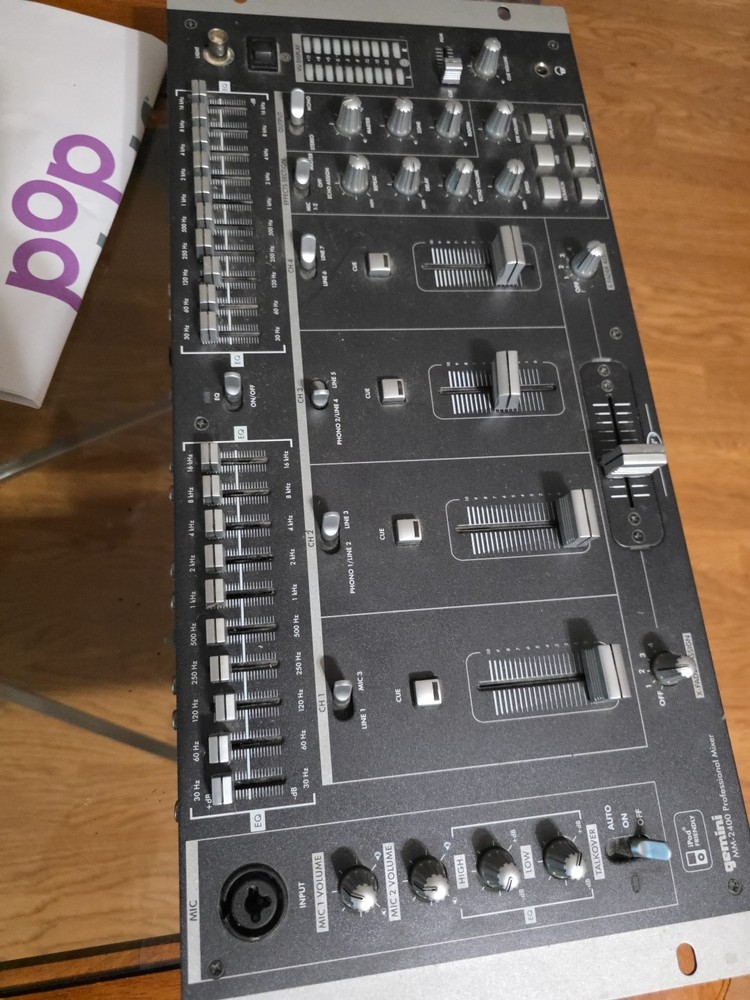 MM-2400 Profesional  Mixer