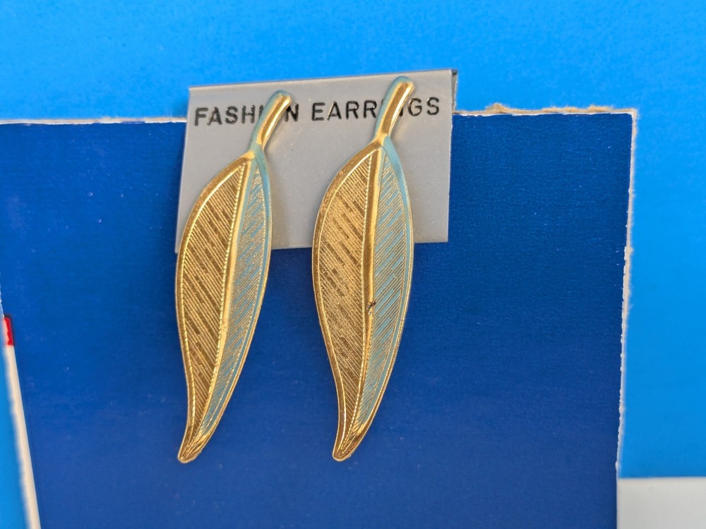 Leaf Leaves Tree Plant Lanceolate Vintage 80s Earrings