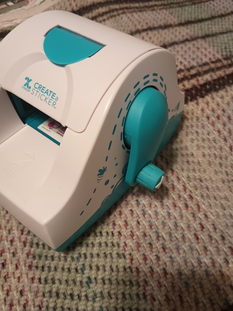 Xyron 250 Create A Sticker 2 1/2 in Sticker Maker