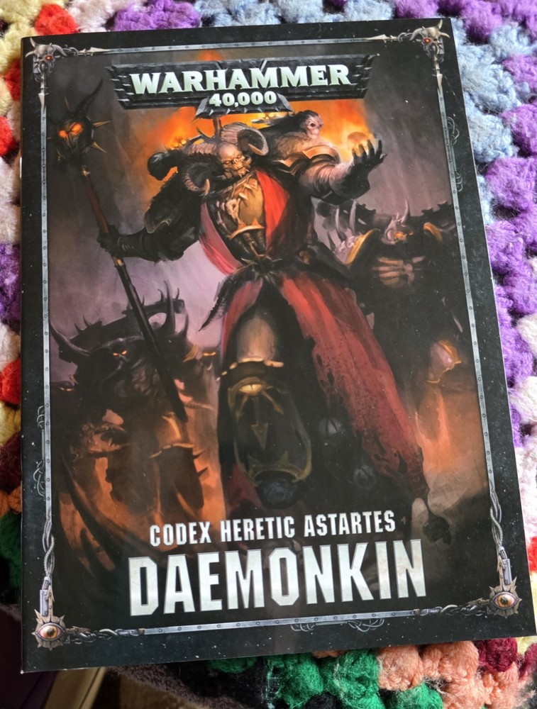 Warhammer 40k Codex Heretic Astartes Daemonkin softcover  book