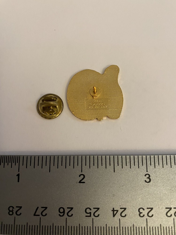 WISBA Classy Lady Bowling Lapel Pin P180