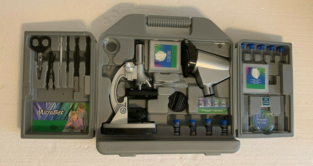 BRESSER JUNIOR Biotar DLX 300x-1200x Microscope with Case