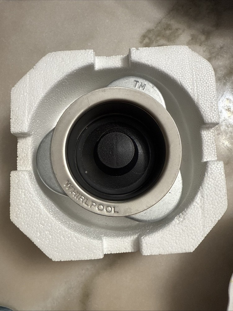 Whirlpool Garbage Disposal Mounting assembly flange