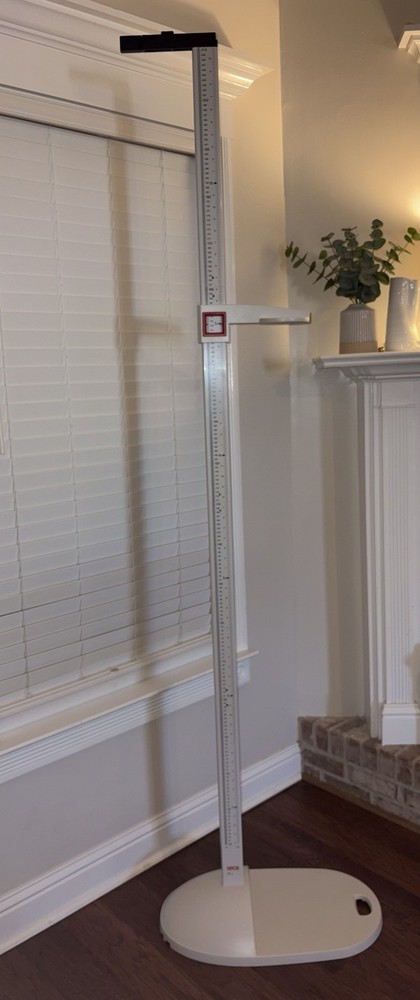 Seca 213 Stadiometer for Mobile Height Measurement