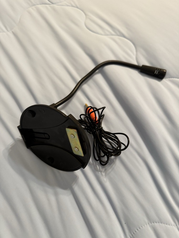 Labtec NCAT AM-252 FlexNeck PC Desktop Microphone with 7.5 ft mic cable