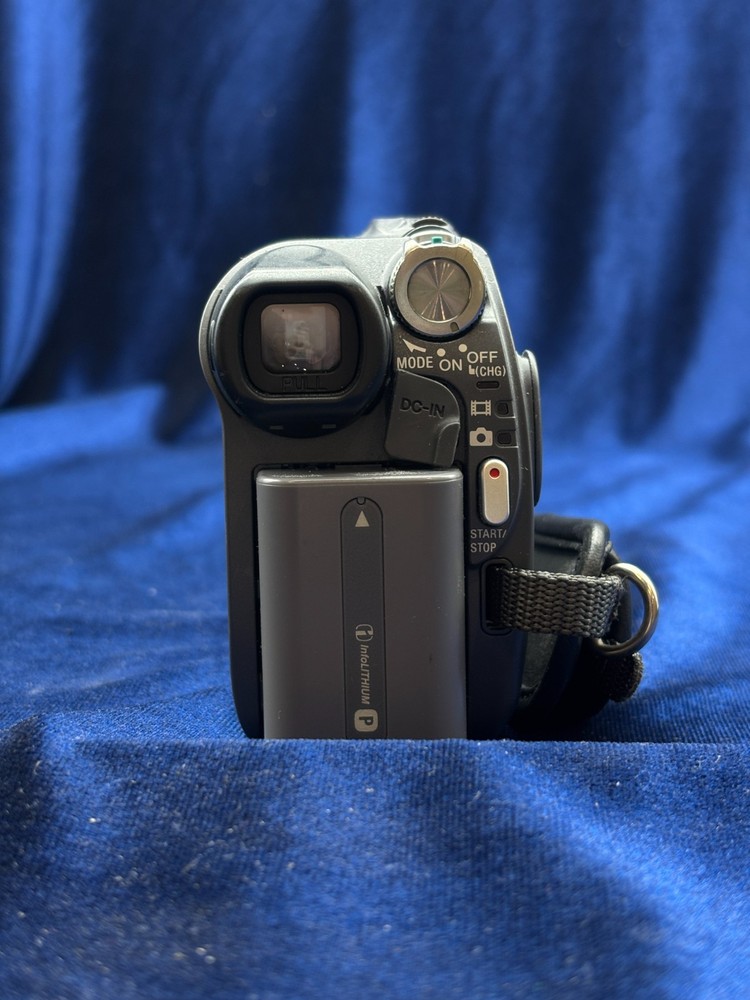 Sony Handycam DCR-DVD105/ Camera Only/ Working