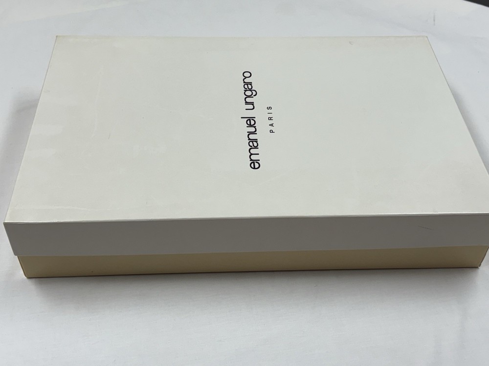 EMANUEL UNGARO Paris EMPTY XXL GIFT BOX 22"