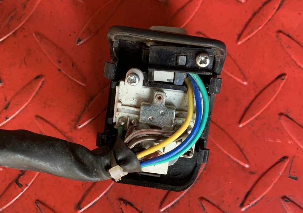 YAMAHA XC 125 E VITY LEFT SWITCHGEAR