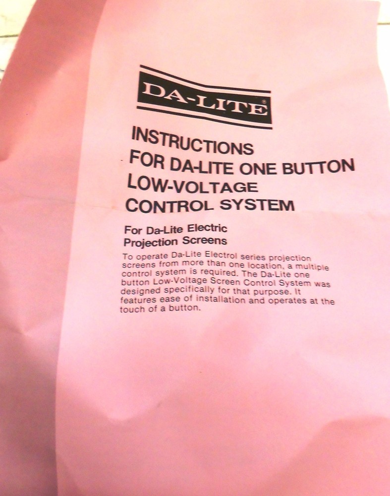 DA-LITE ONE BUTTON LOW-VOLTAGE CONTROL SYSTEM LVC-3 5 AMP VOLTS 115 HZ60