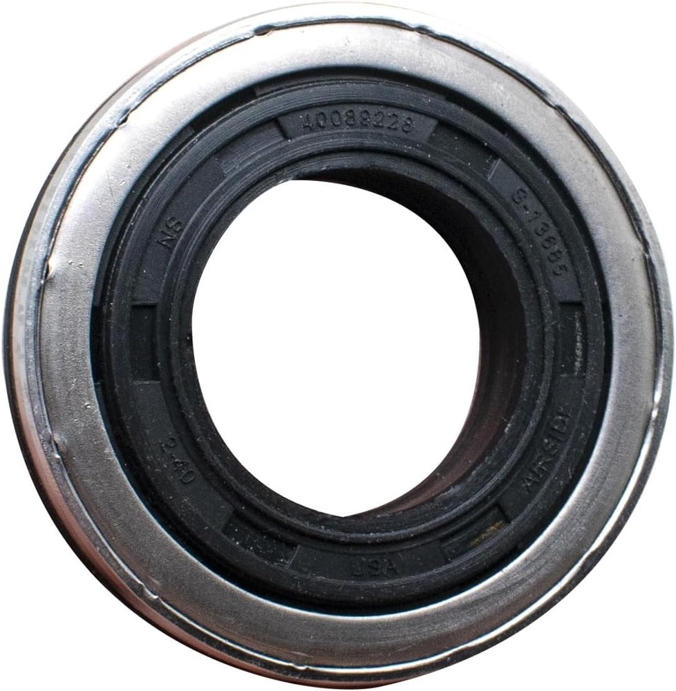 22761722 Front Axle Shaft Seal (1)