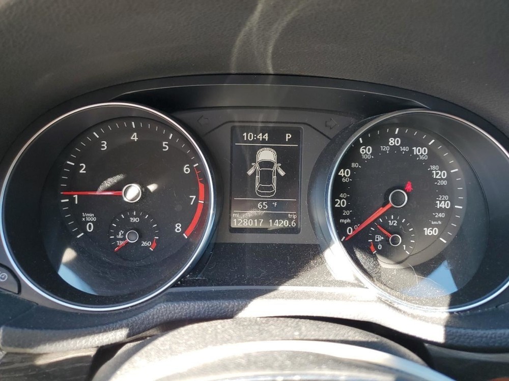 Console Front Floor Fits 16-19 PASSAT 4882715