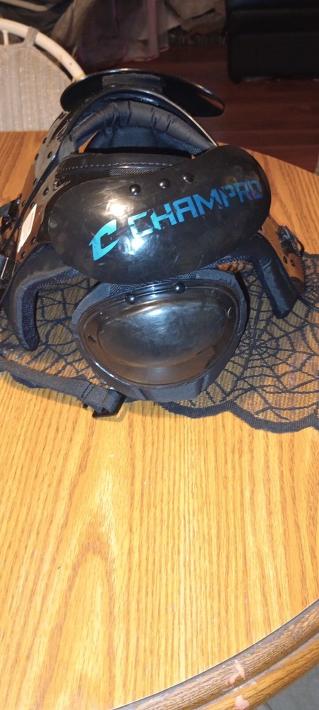 Champro Scorpion Shoulder Pads
