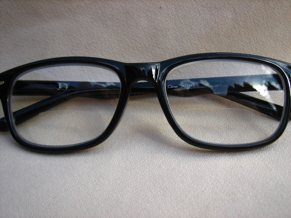Larger Frame BIFOCAL READING GLASSES / Magnifiers R2014b/c
