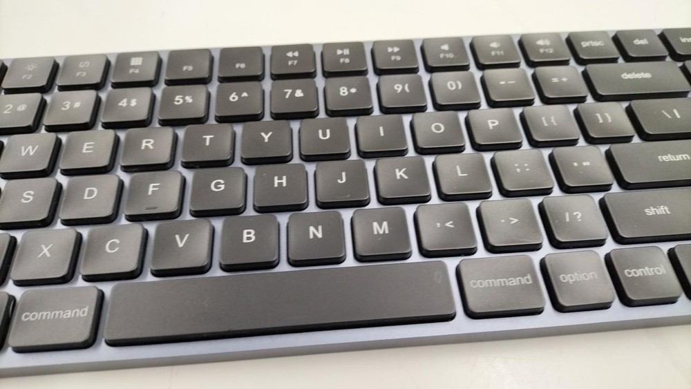 Keyboard Model LP85 VISSLES