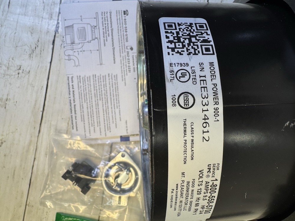 Garbage Disposal InSinkErator Power 900 Continuous feed 3/4 HP
