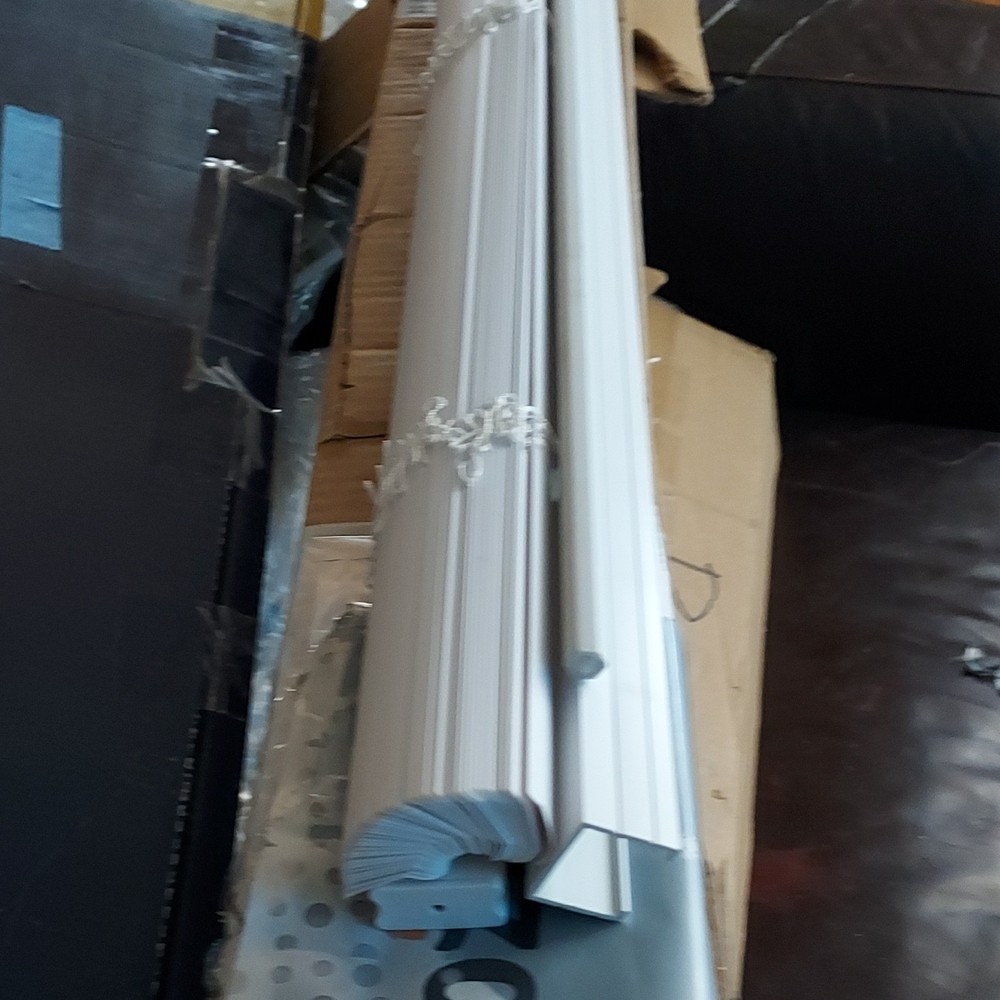 White Plastic Horizontal Blinds Solid Plain Window Blind Components Set