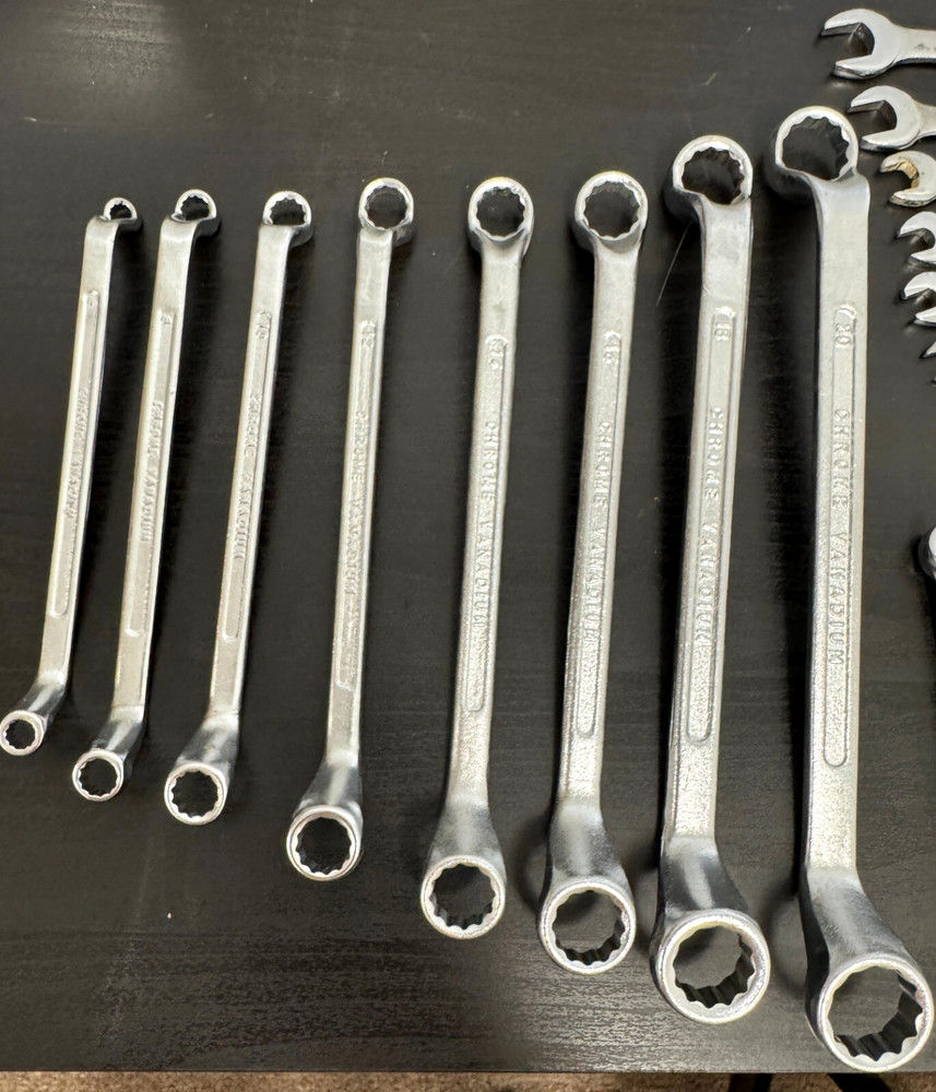 Lot of 33 Assorted Generic Wrenches Spanners Combination